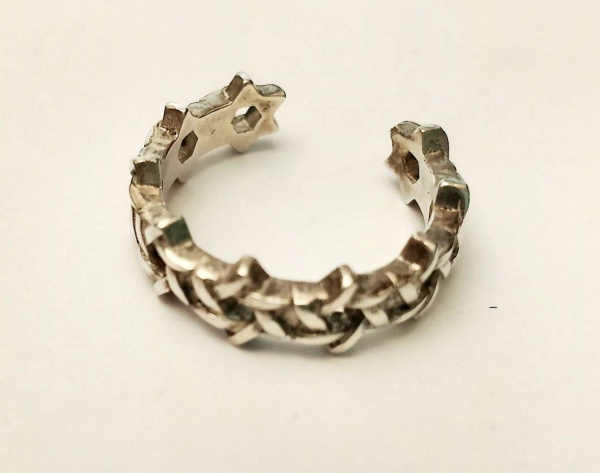 картинка Кольцо маген давид серебряное от магазина Бронная.Shop+