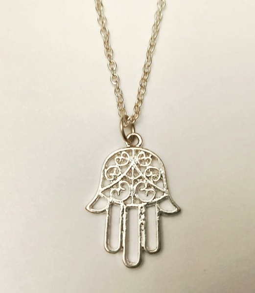 картинка 10 Подвеска хамса большая серебристая от магазина Бронная.Shop+